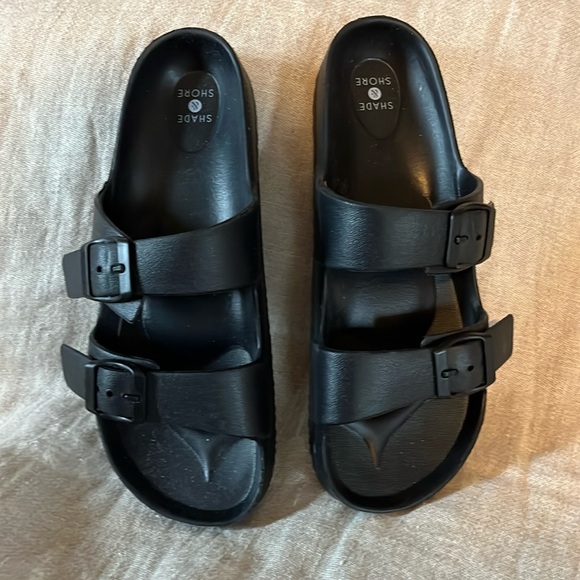 Women’s black slide sandals. Size 9 - Picture 1 of 4